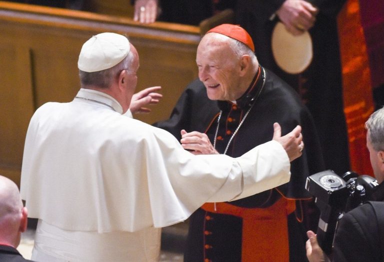 L’ex arcivescovo McCarrick ridotto allo “stato laicale” dal Papa