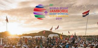 Un ritrovo a camicia e fazzolettone