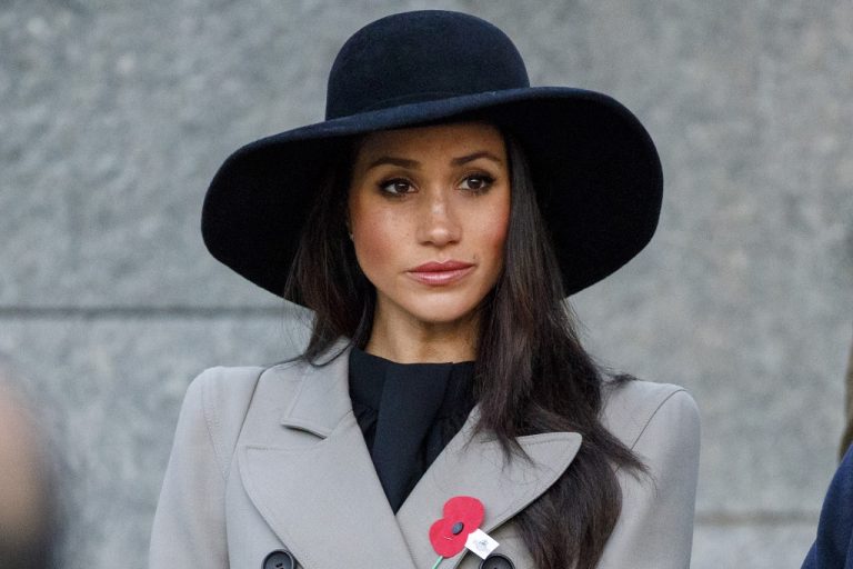 Critiche contro la duchessa Meghan Markel: “Impari la differenza tra un reale e una celebrità”