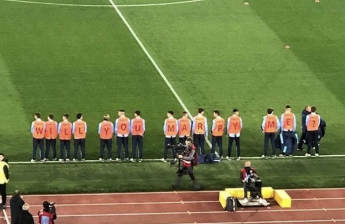 9ECFC330-85E6-4F9A-B835-430471D0ABBF