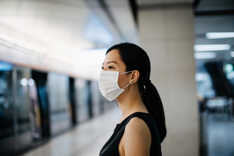 Il coronavirus colpisce anche il comparto della la moda
