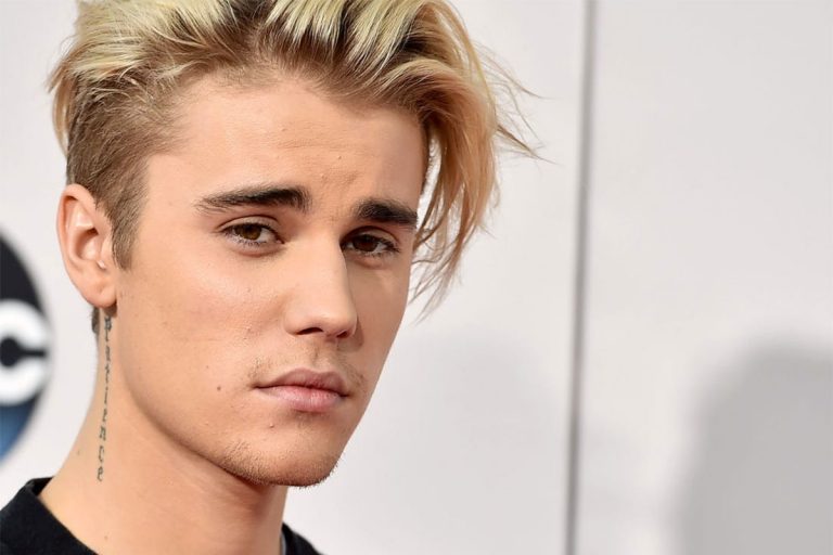Justin Bieber batte Elvis Presley