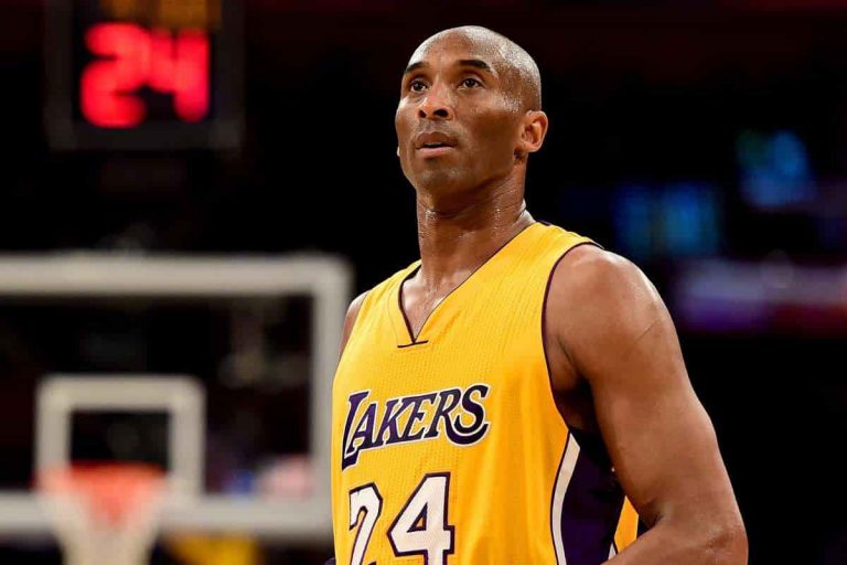 “Cara pallacanestro”, l’addio al basket di Kobe Bryant