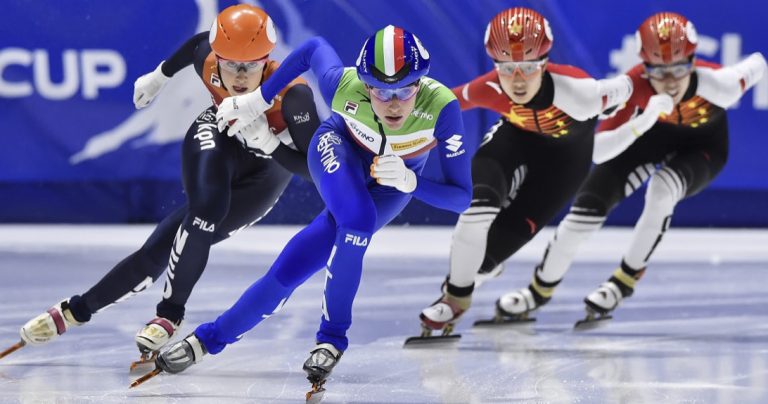 Sospesi anche i mondiali di Short Track