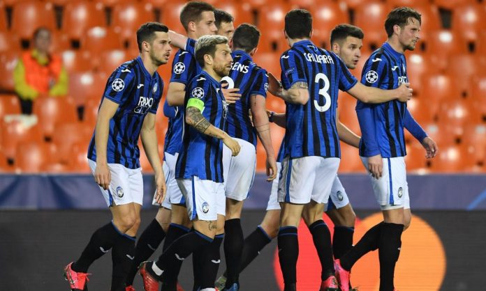 Atalanta.2019.20.esultanza.gruppo.squadra.abbraccio.1400x840