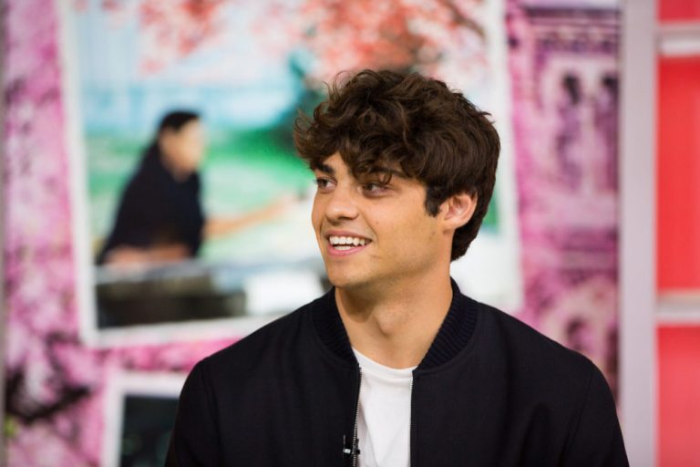 Noah Centineo: tutto finito con la modella Alexis Ren?
