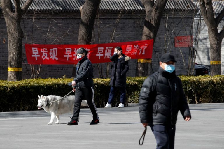 Cina, uomo tenta la fuga da Wuhan e viene punito con la pena di morte