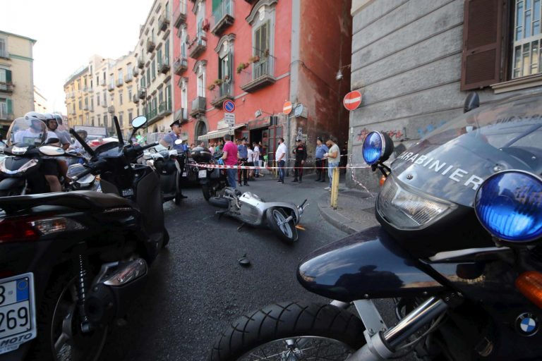 Quindicenne ucciso a Napoli, devastato il Pronto Soccorso