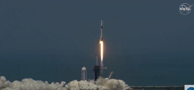Partito da Cape Canaveral il razzo di Elon Musk