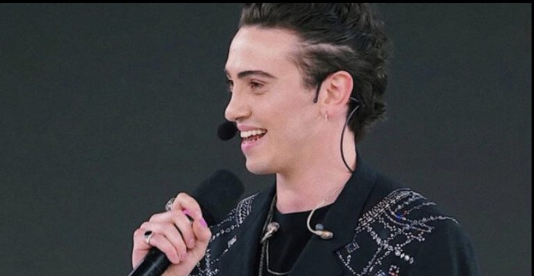 Michele Bravi e il ritorno in Tv