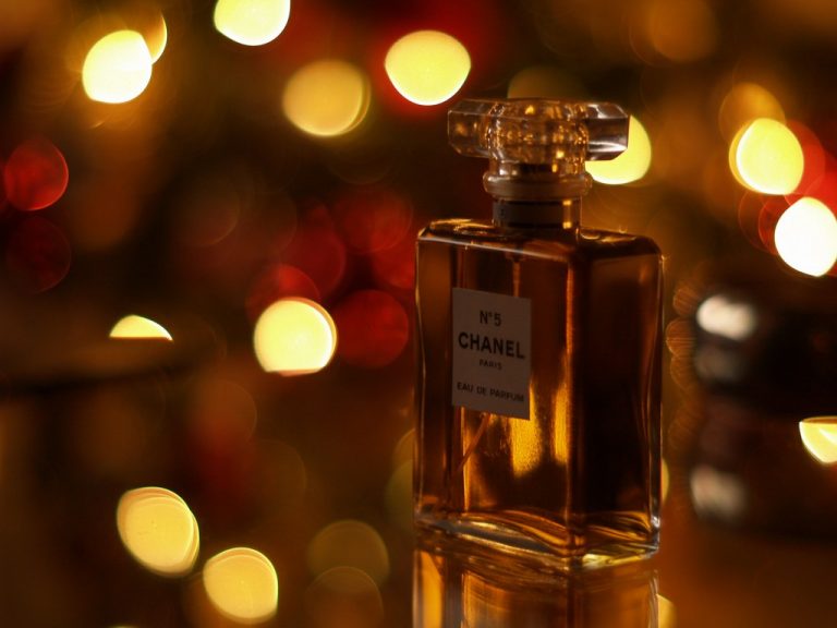 Chanel N°5: il profumo che ha fatto la storia