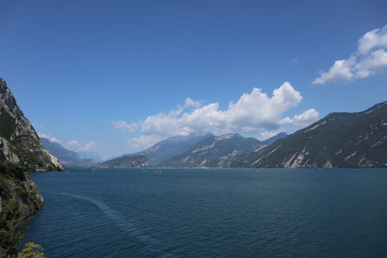 Maltempo: piena da record del lago di Garda