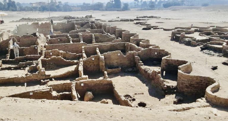 Egitto: riaffiora un’antica città
