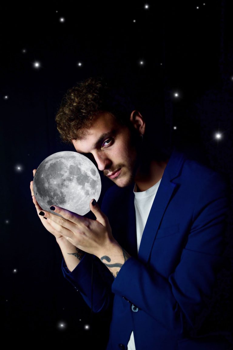Simone Carponi, mezzo milione di follower e un milione di emozioni