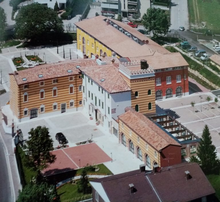 Urla e spari a Villa Malaspina!