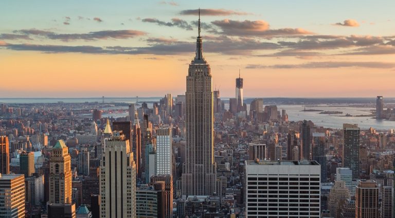 L’Empire State Building compie 90 anni!