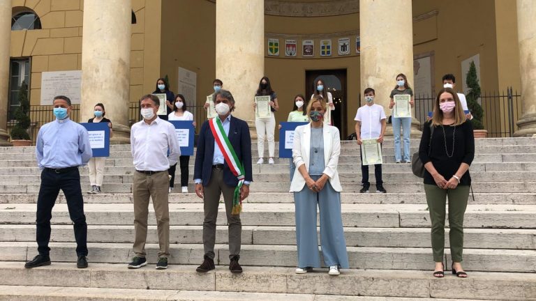 Studenti Stimmatini premiati dal sindaco di Verona