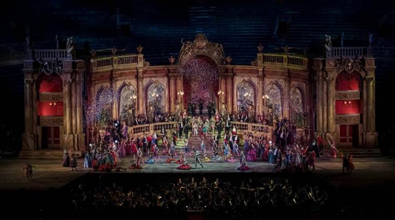 La Traviata debutta domani al Festival Areniano 2021