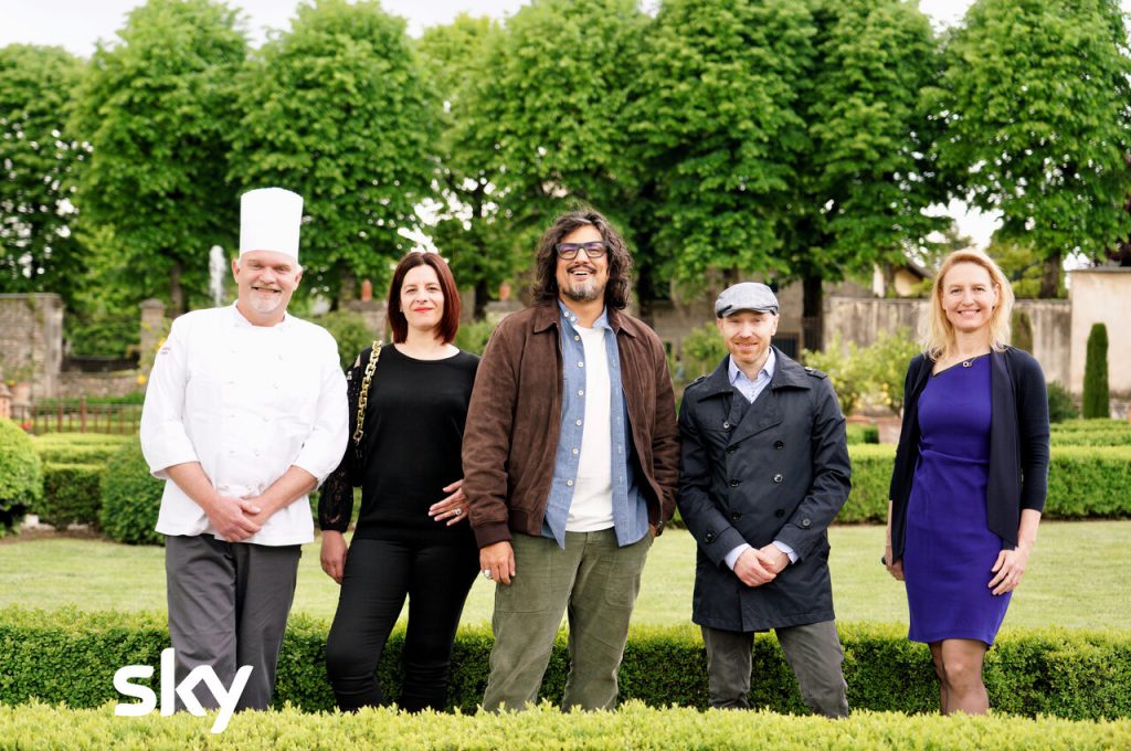 Alessandro Borghese con i protagonisti della puntata "veronese" di 4 Ristoranti.