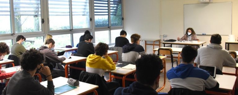 Anche a Verona la “scuola senza voti”