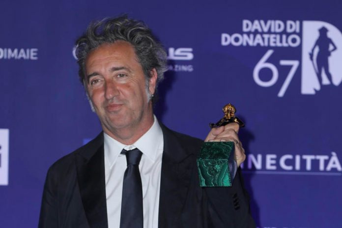 Paolo Sorrentino con il David di Donatello.