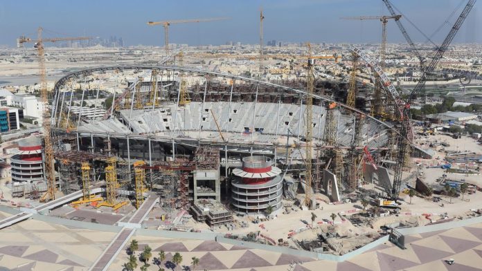 Stadio in costruzione in Qatar