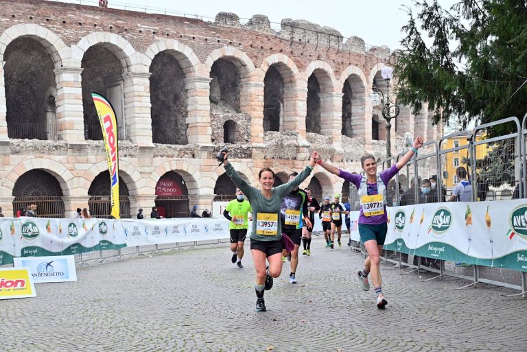 E’ tornata (con successo) la Hoka Marathon