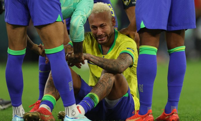 Neymar in lacrime a fine partita.