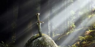 Between history and myths: Excalibur