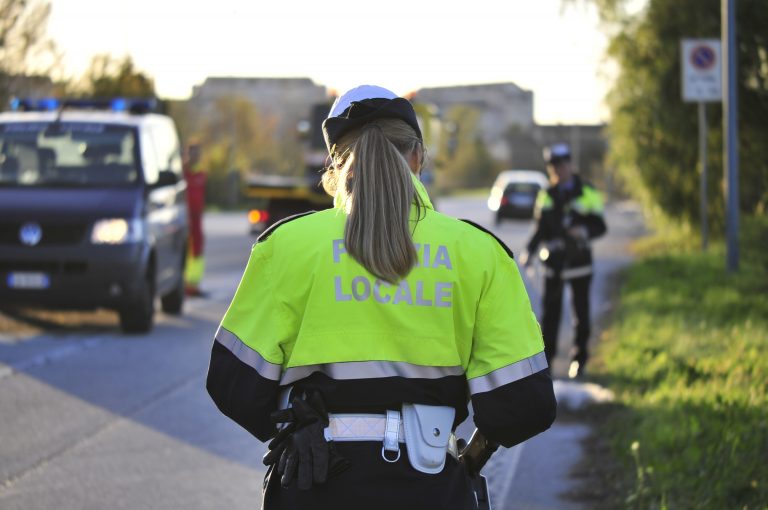Esami per la patente truccati: otto persone denunciate