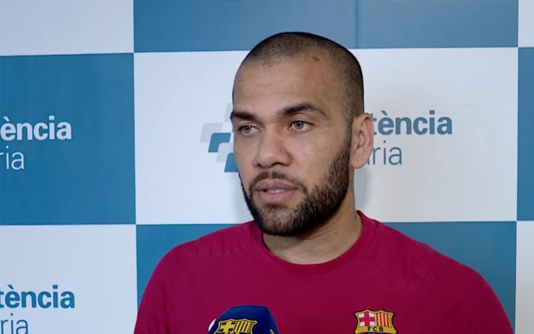 Dani Alves, ecco come trascorre il tempo in carcere