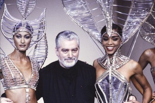 Paco Rabanne in una sua sfilata