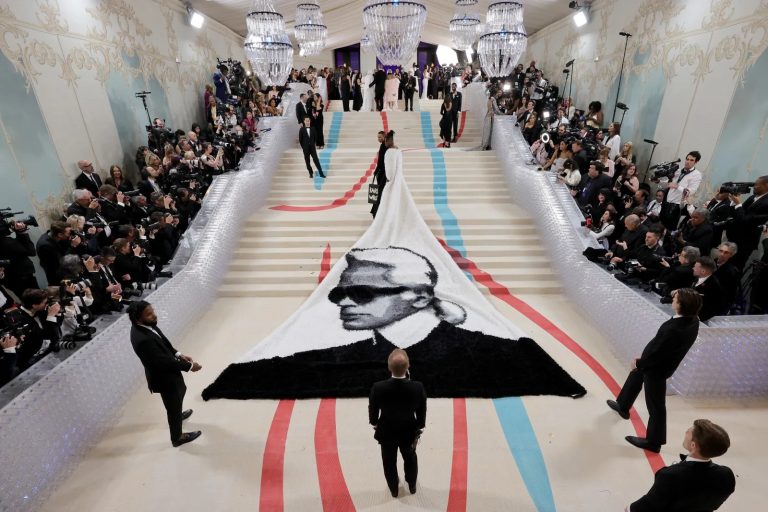 Met Gala 2023: un omaggio a Karl Lagerfeld