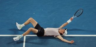 Fenomeno Sinner in Italia: boom di iscritti alla FITP. I circoli veronesi seguono la tendenza Jannik Sinner esulta dopo la vittoria agli Austrialian open avvenuti nel 28 gennaio 2024