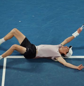 Fenomeno Sinner in Italia: boom di iscritti alla FITP. I circoli veronesi seguono la tendenza Jannik Sinner esulta dopo la vittoria agli Austrialian open avvenuti nel 28 gennaio 2024