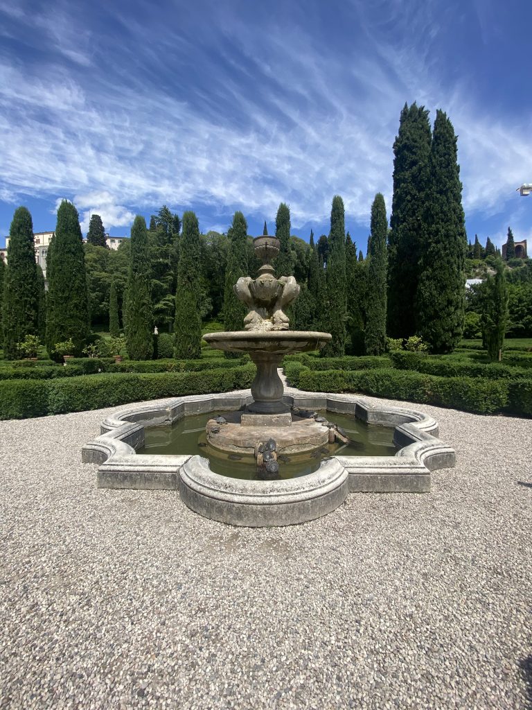 Foto fontana di Giardino Giusti
