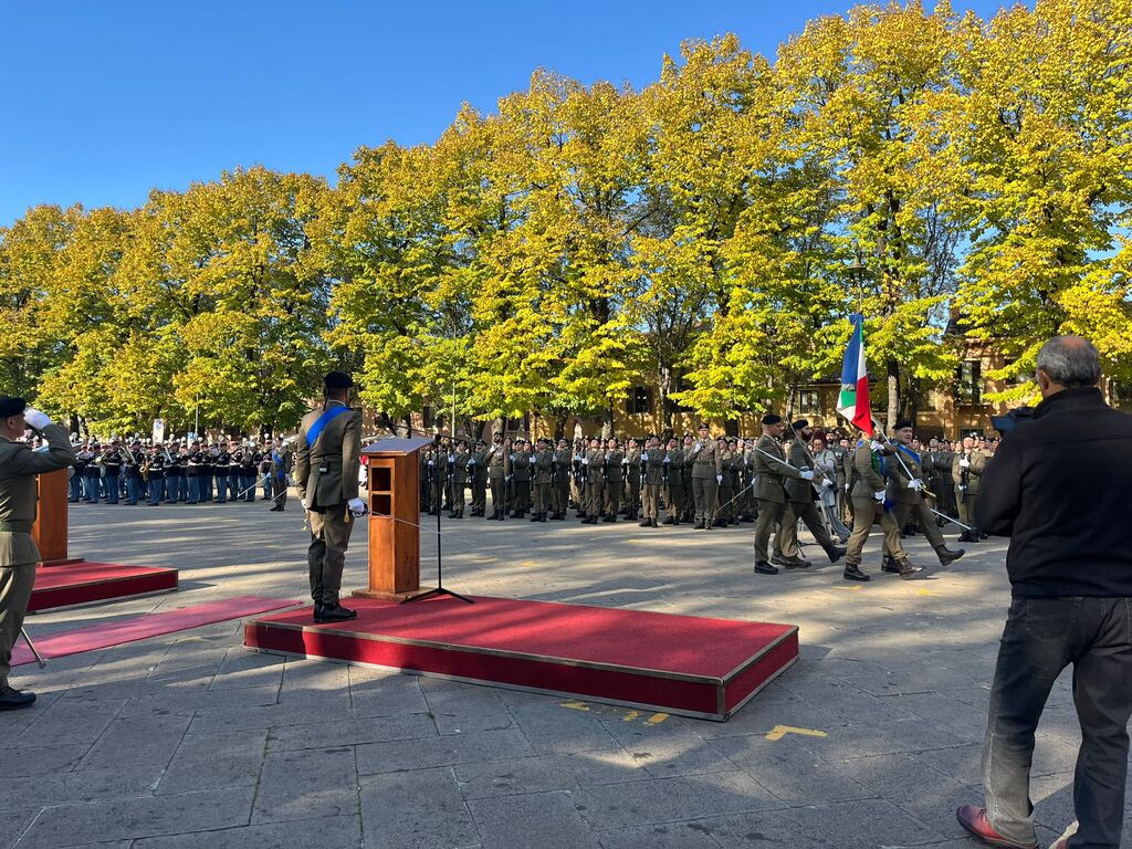 Uno scorcio di uno dei momenti principali del giuramento militare.