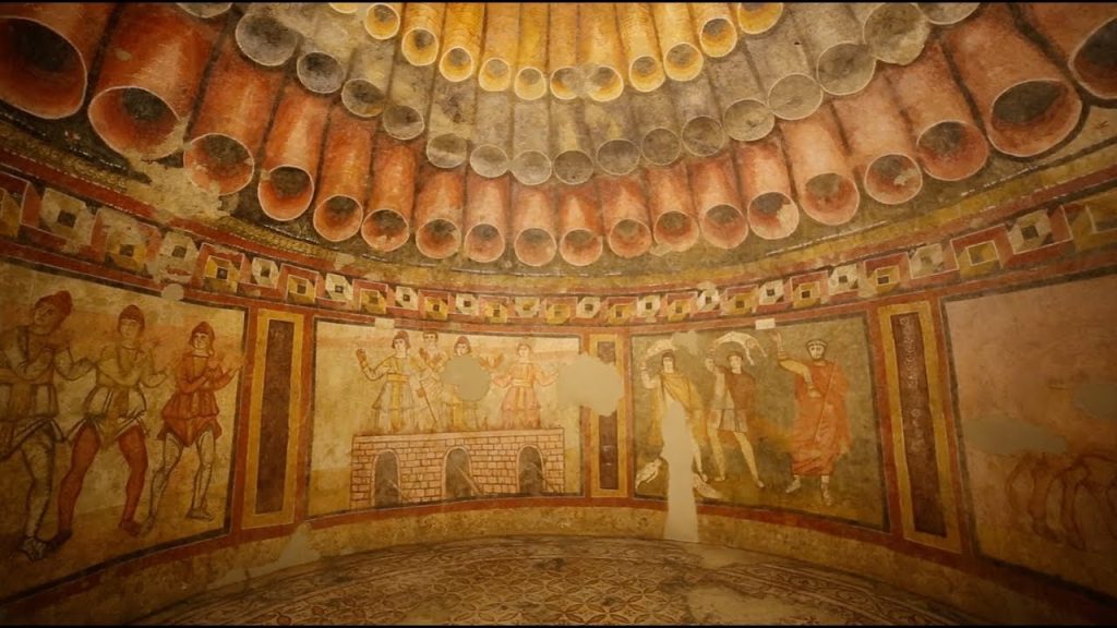 Immagine raffigurante una delle due stanze, interamente affrescate