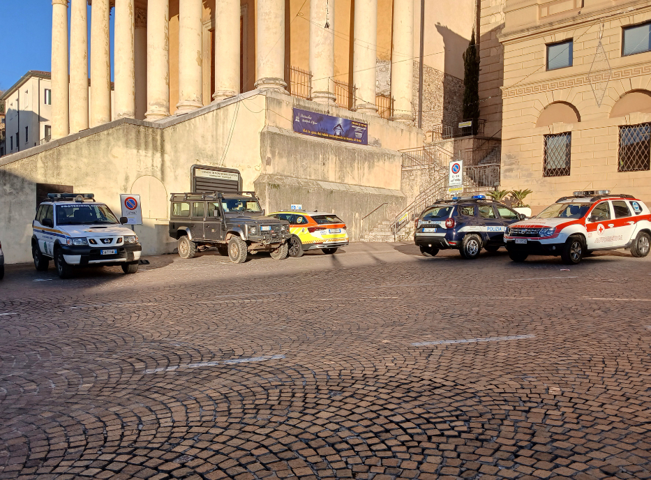 Mezzi della Protezione Civile