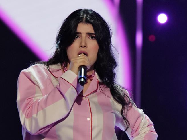 Maria Tomba sul palco di Sanremo giovani Maria Tomba sul palco di Sanremo giovani (fonte: Corriere del Veneto)
