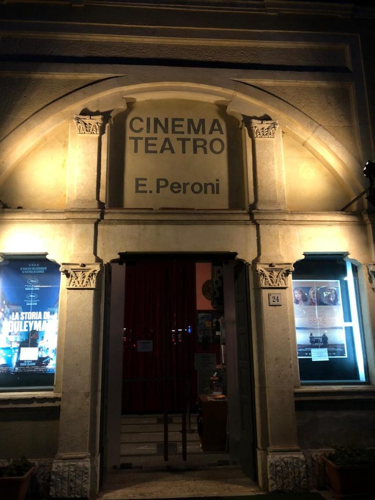 L'entrata del Peroni