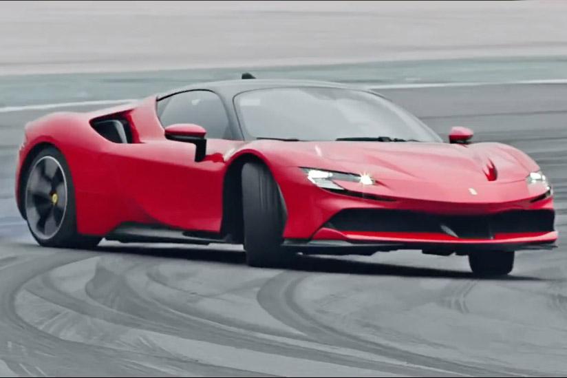 Ferrari SF90, auto da corsa, auto rossa