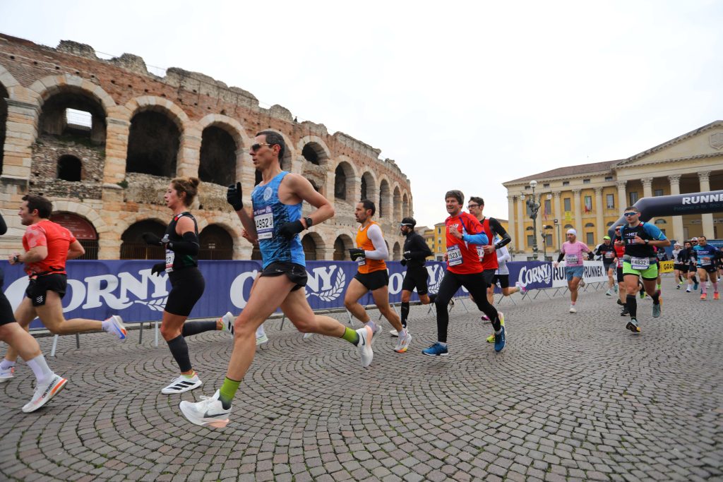 I corridori in Piazza Bra