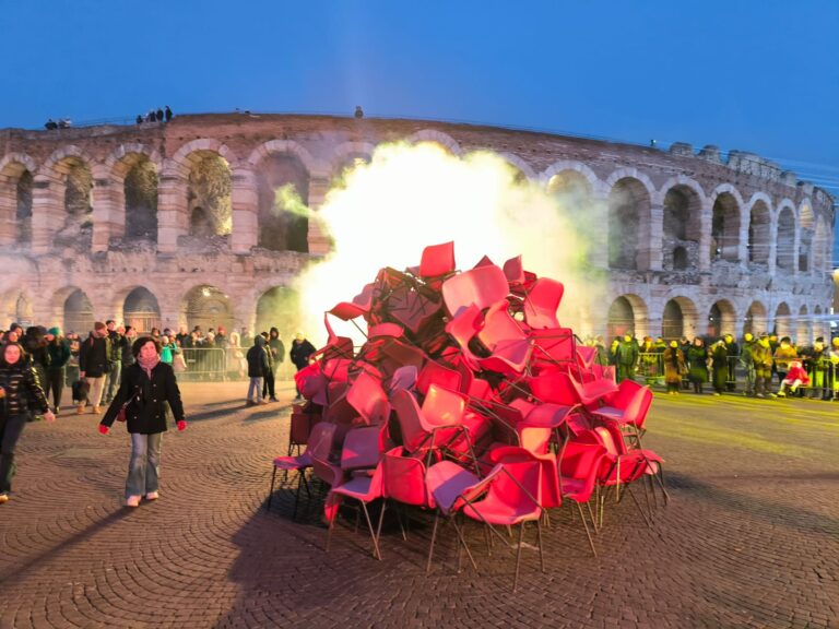 Verona dà l’addio al “brusa la vecia”. Rinnovata la tradizione con spettacoli e intrattenimento per tutti
