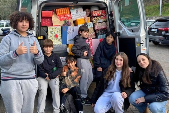 Progetto "Scatole di Natale" Scuola Sacra Famiglia di Brenzone
