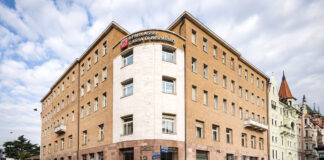 Fare banca oggi: tra tecnologia, valori e territorio. La testimonianza di Gianmarco Lincetti La sede di Sparkasse di Bolzano.