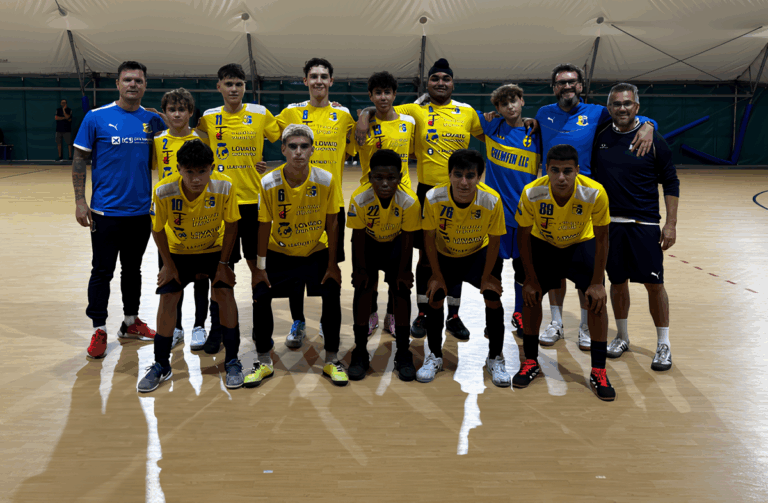 Il team dell'Olimpia Verona radunato al C.O.N.I