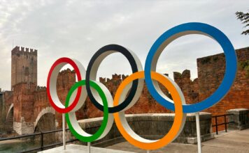 Che bella Verona vestita con i cinque Cerchi Olimpici