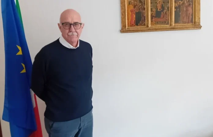 Stefano Quaglia, ex Provveditore agli Studi di Verona, insignito dell’onorificenza al Merito della Repubblica.