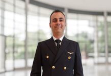 Responsabilità e sacrificio: la realtà del lavoro di pilota di linea Stafano Sperandeo, pilota di linea.